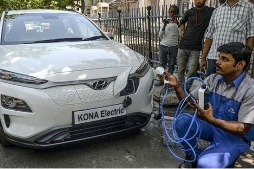 Youth Education and Training in Electric Vehicles