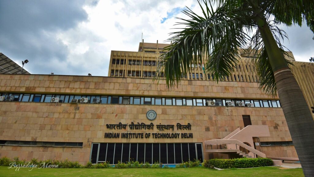 Top 10 Colleges in India offering M Tech in electric vehicle technology.